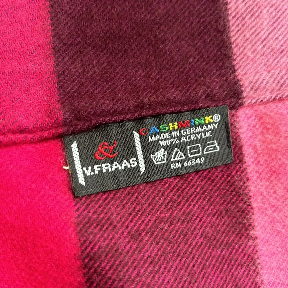 NWOT! V Fraas pink/purple plaid fringe cashmink infinity scarf